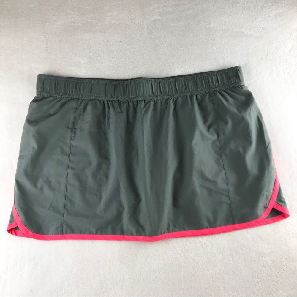 Columbia Sportswear Company skort